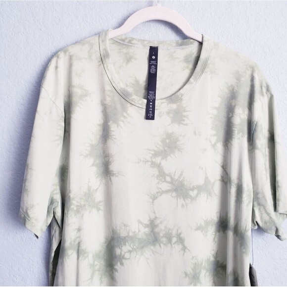 Lululemon The Fundamental Tee in New Tide Shibori Arctic Mint Green Tye Die - Picture 4 of 7